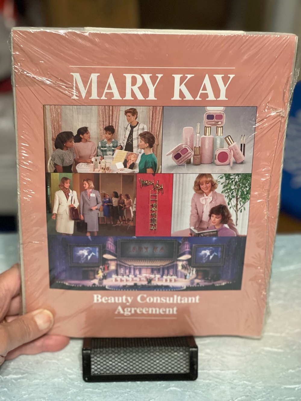 Mary Kay Pink Branded Beauty Consultant Booklet 40 years old. NWOT